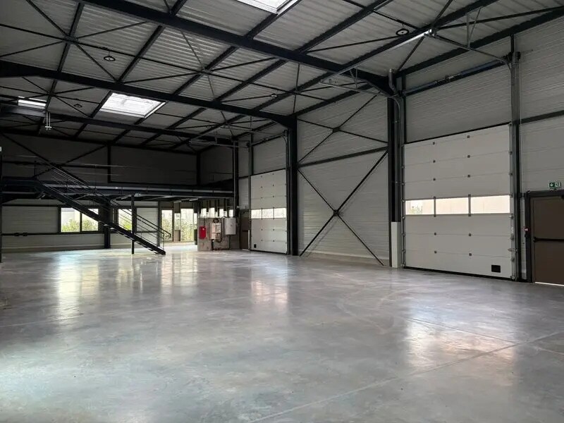 Light Industrial in Jons for sale Building Photo- Image 1 of 14