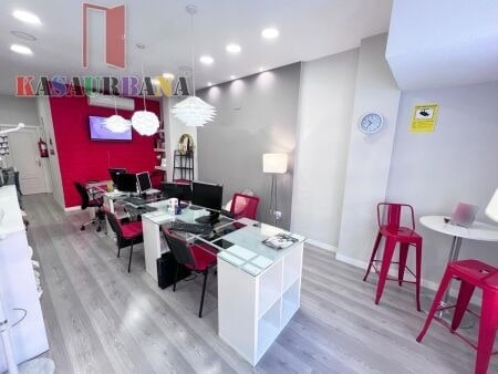 Retail in Valdemoro, Madrid to rent Interior Photo- Image 1 of 12