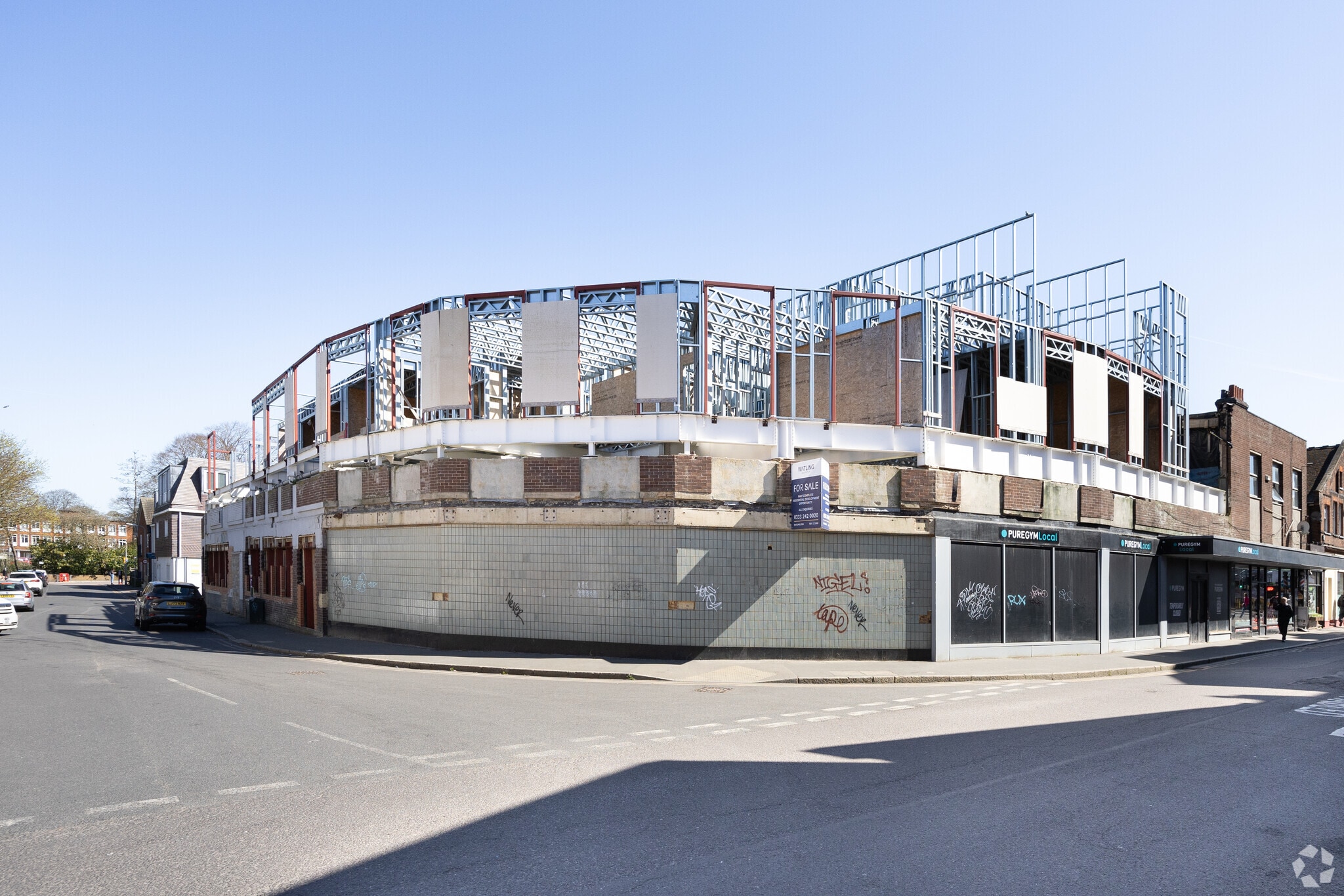 2-12 Avebury Ave, Tonbridge for sale Primary Photo- Image 1 of 4