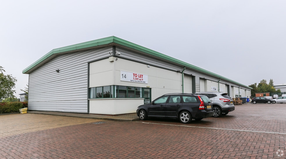 Boothroyds Way, Pontefract to rent - Building Photo - Image 3 of 4