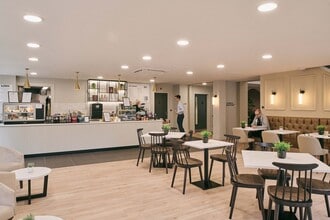 2 Brunswick Sq, Birmingham to rent Interior Photo- Image 2 of 16