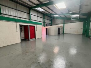 New St, Bridgend to rent Interior Photo- Image 1 of 3