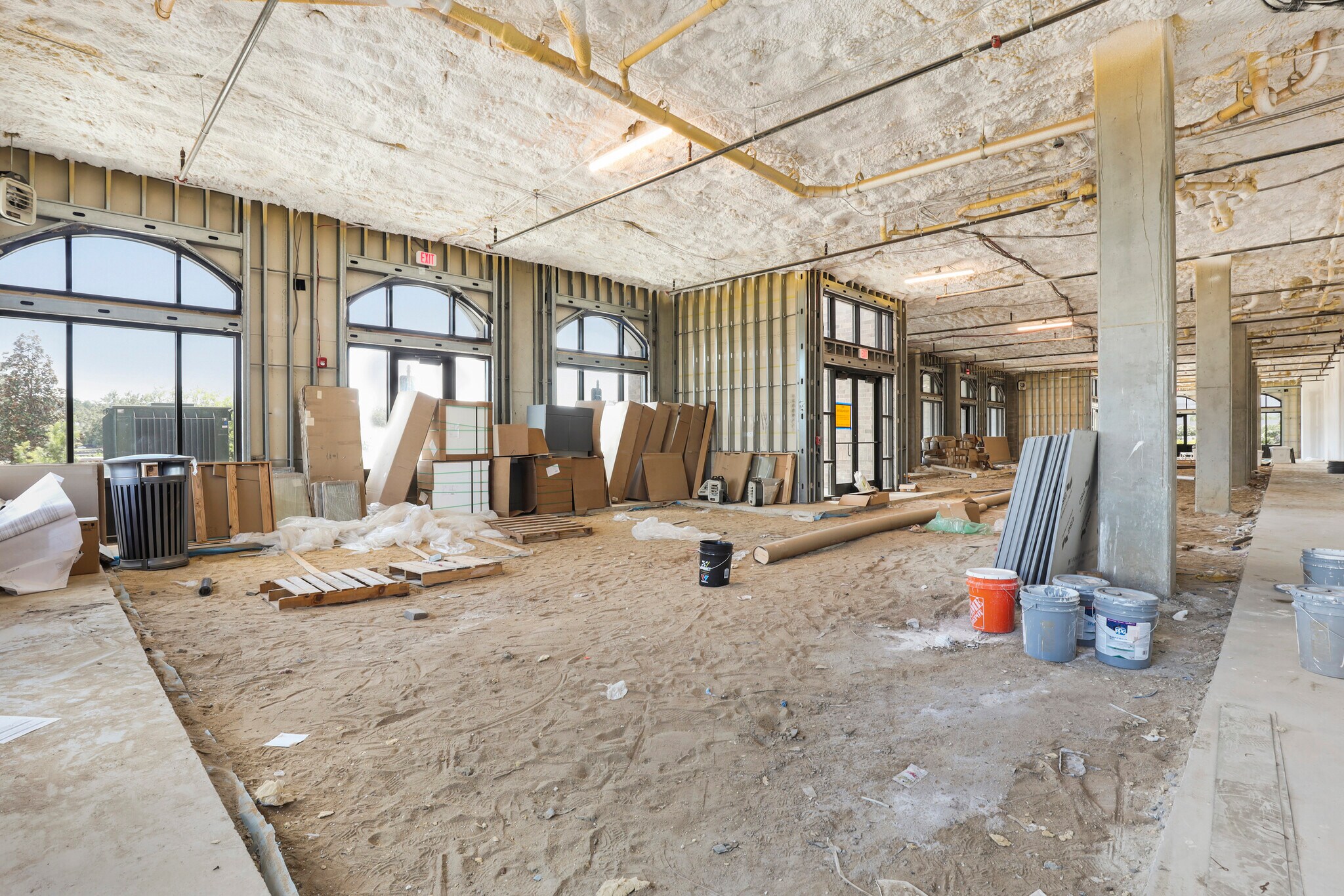 5 Resort Dr, Savannah, GA to rent Interior Photo- Image 1 of 5