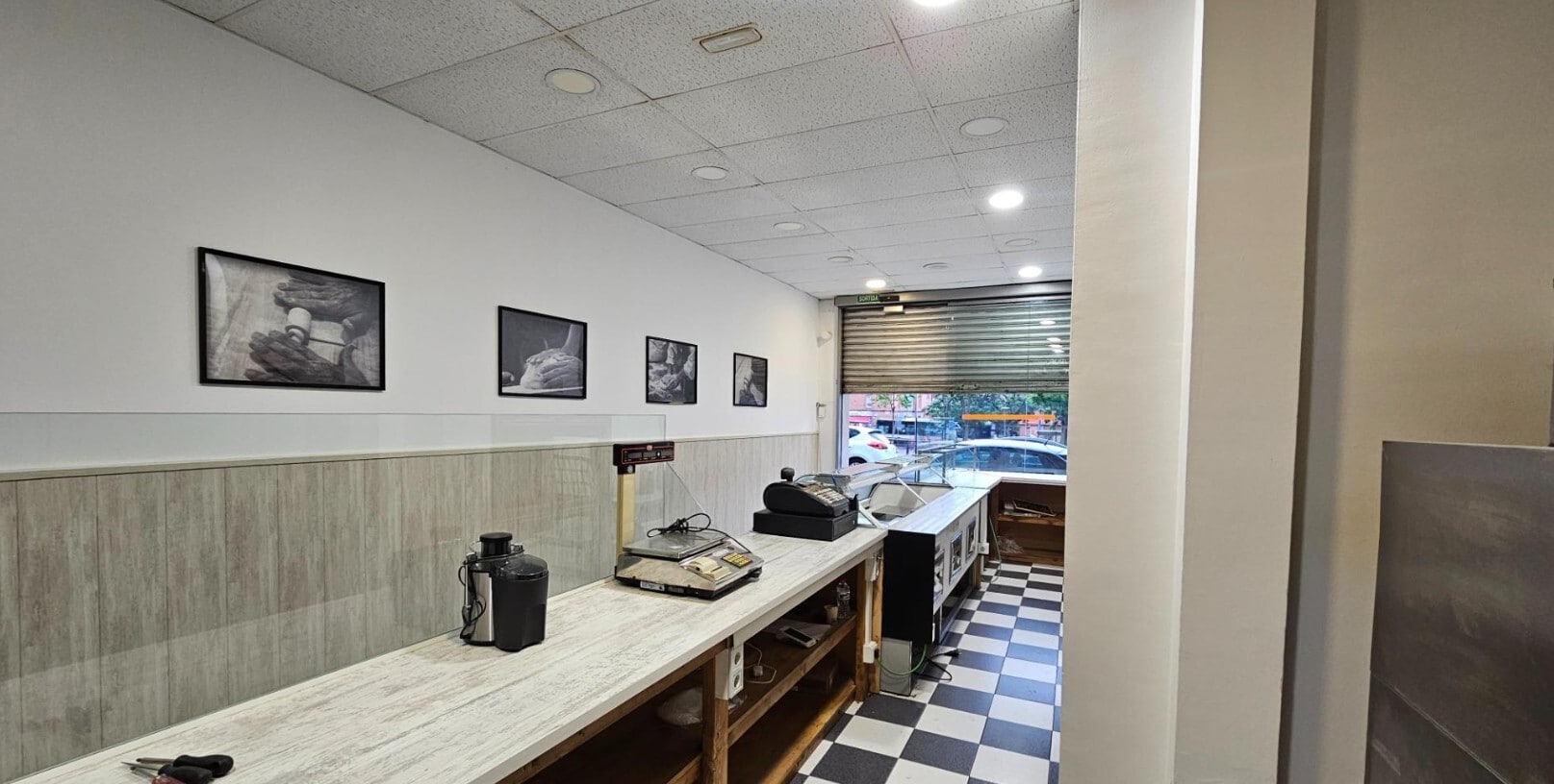 Retail in Sabadell, Barcelona to rent Interior Photo- Image 1 of 7