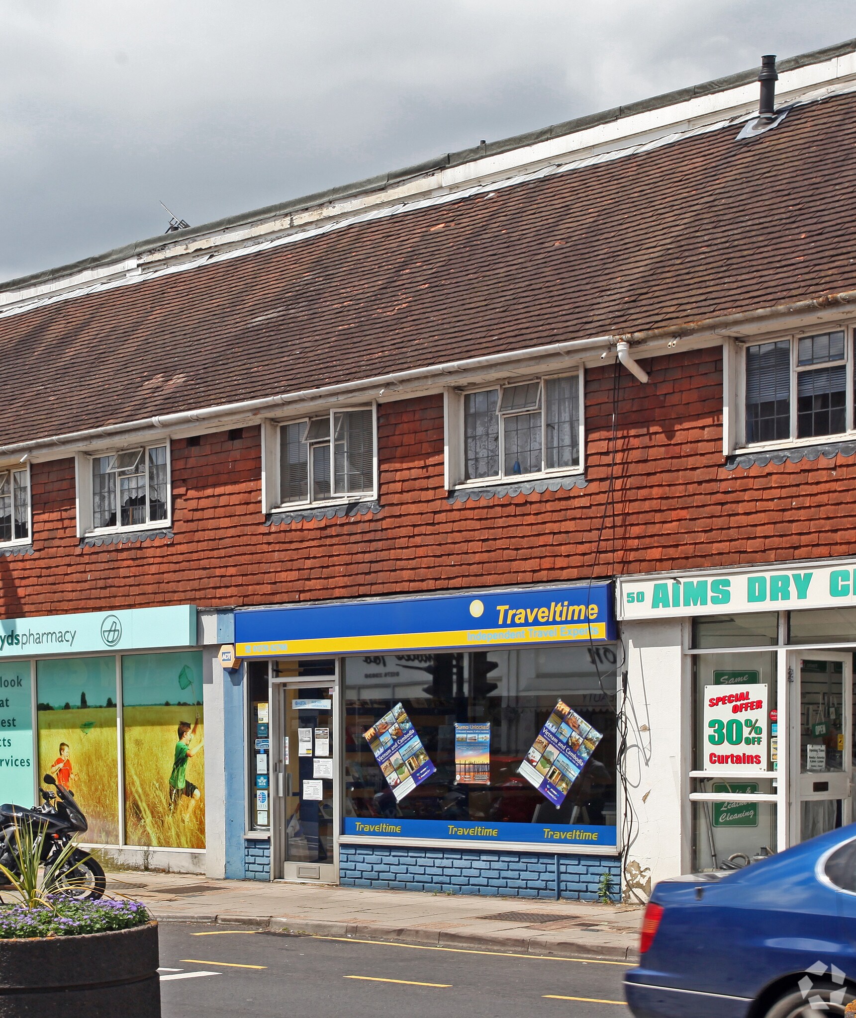 52 Frimley High St, Frimley for sale Primary Photo- Image 1 of 1