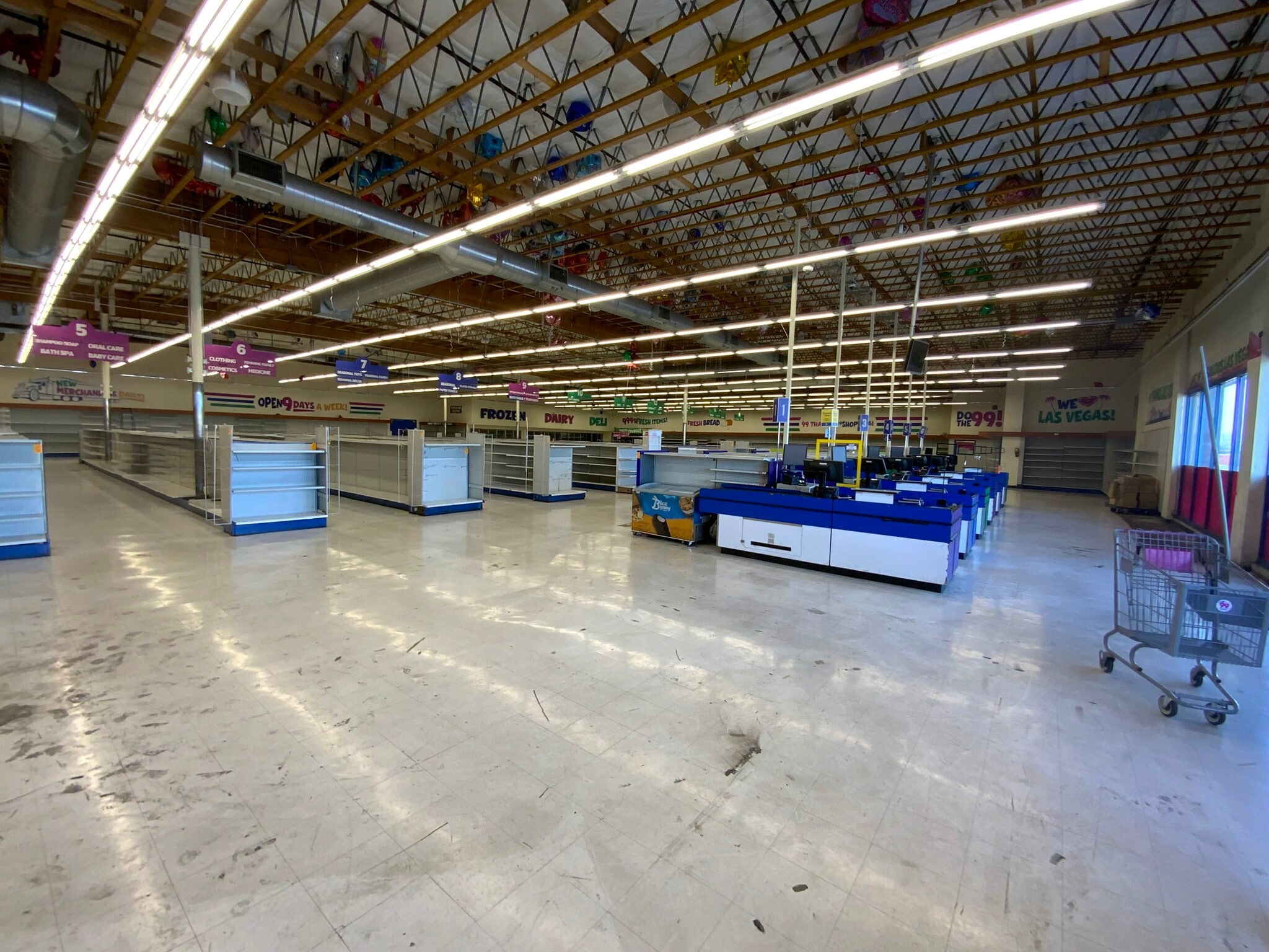 3250-3280 N Las Vegas Blvd, Las Vegas, NV to rent Interior Photo- Image 1 of 7