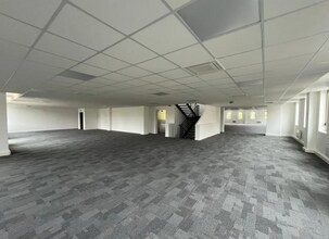 Industrial in Gennevilliers for sale Interior Photo- Image 2 of 4