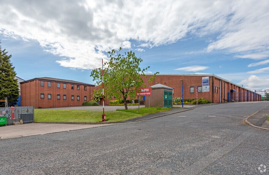 Smith Way, Ossett for sale - Primary Photo - Image 1 of 1