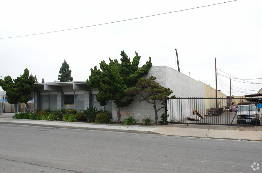 1822 S Lewis St, Anaheim, CA for sale - Building Photo - Image 2 of 3