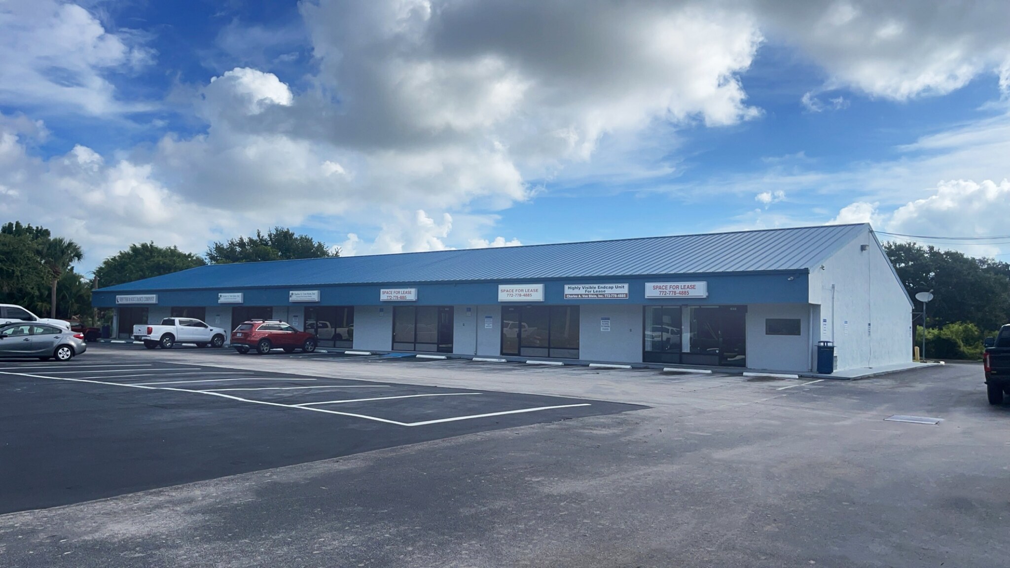 636 Old Dixie Hwy SW, Vero Beach, FL to rent Building Photo- Image 1 of 6