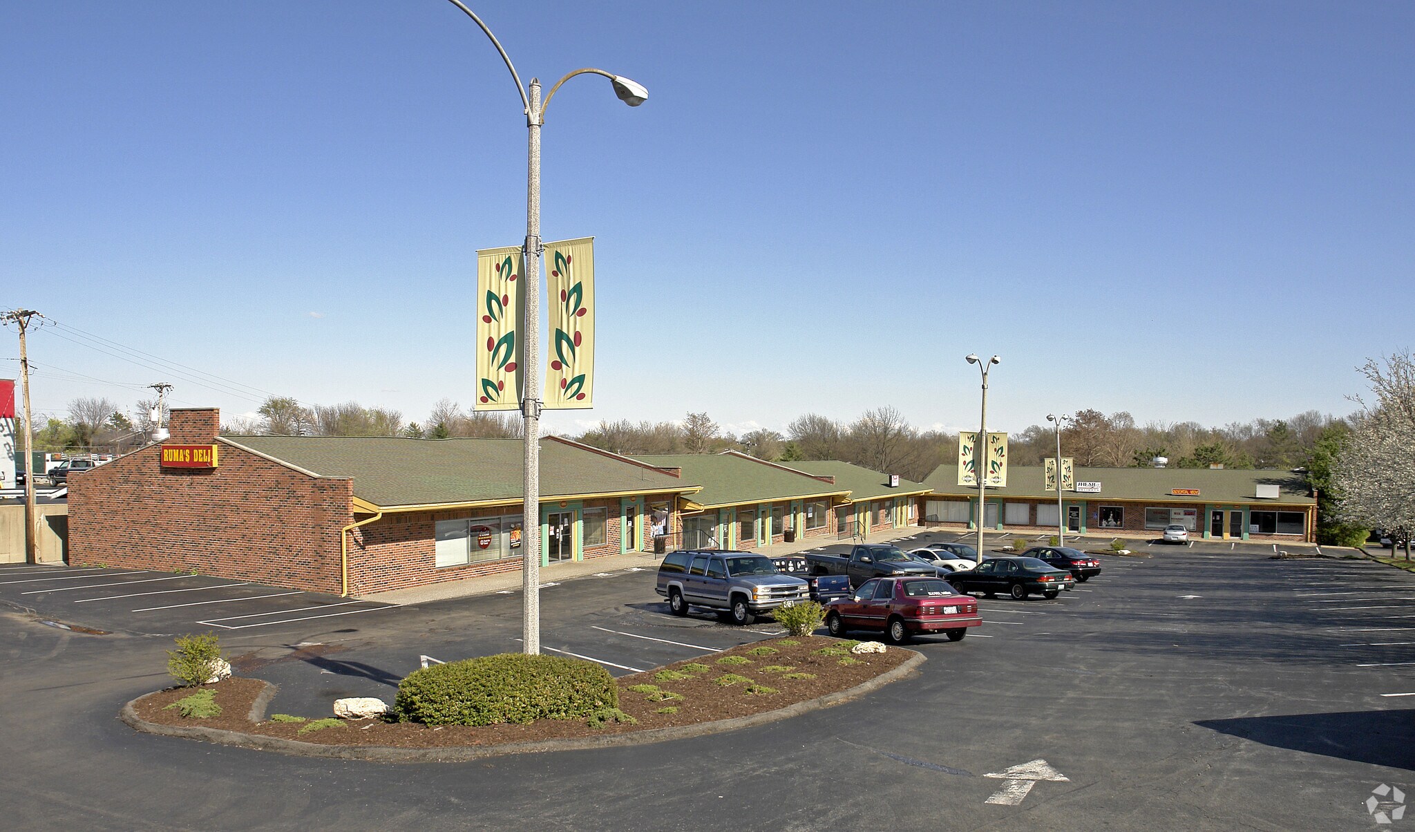 1365-1395 Covington Manor Ln, Lemay, MO for sale Building Photo- Image 1 of 1