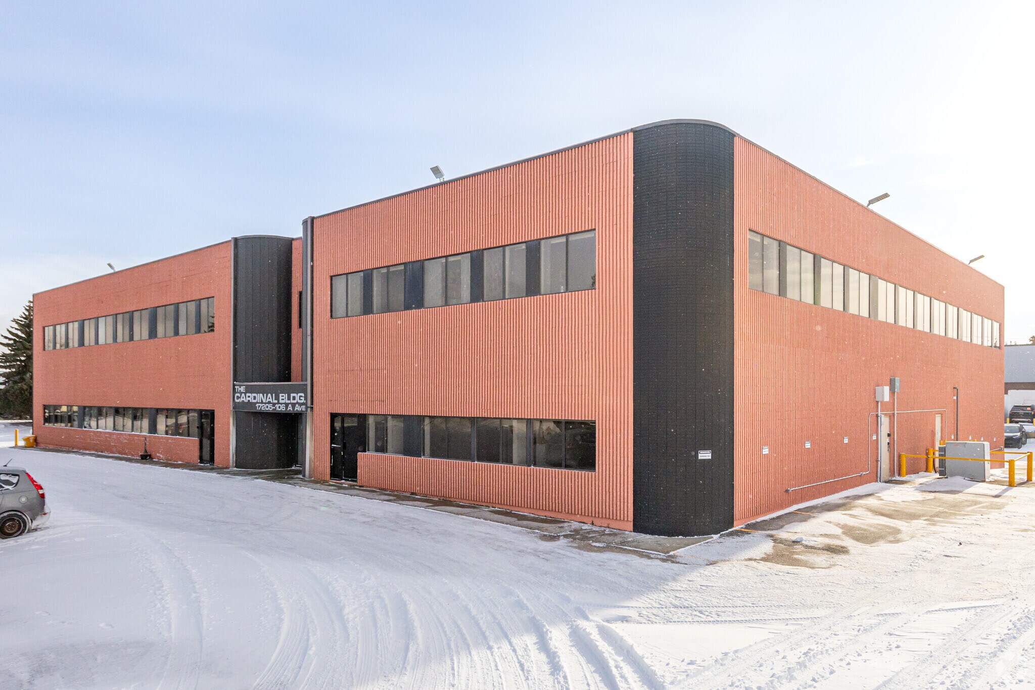 17205 106A Ave NW, Edmonton, AB to rent Primary Photo- Image 1 of 4