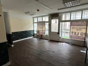 37 Burgate, Pickering to rent Interior Photo- Image 2 of 4