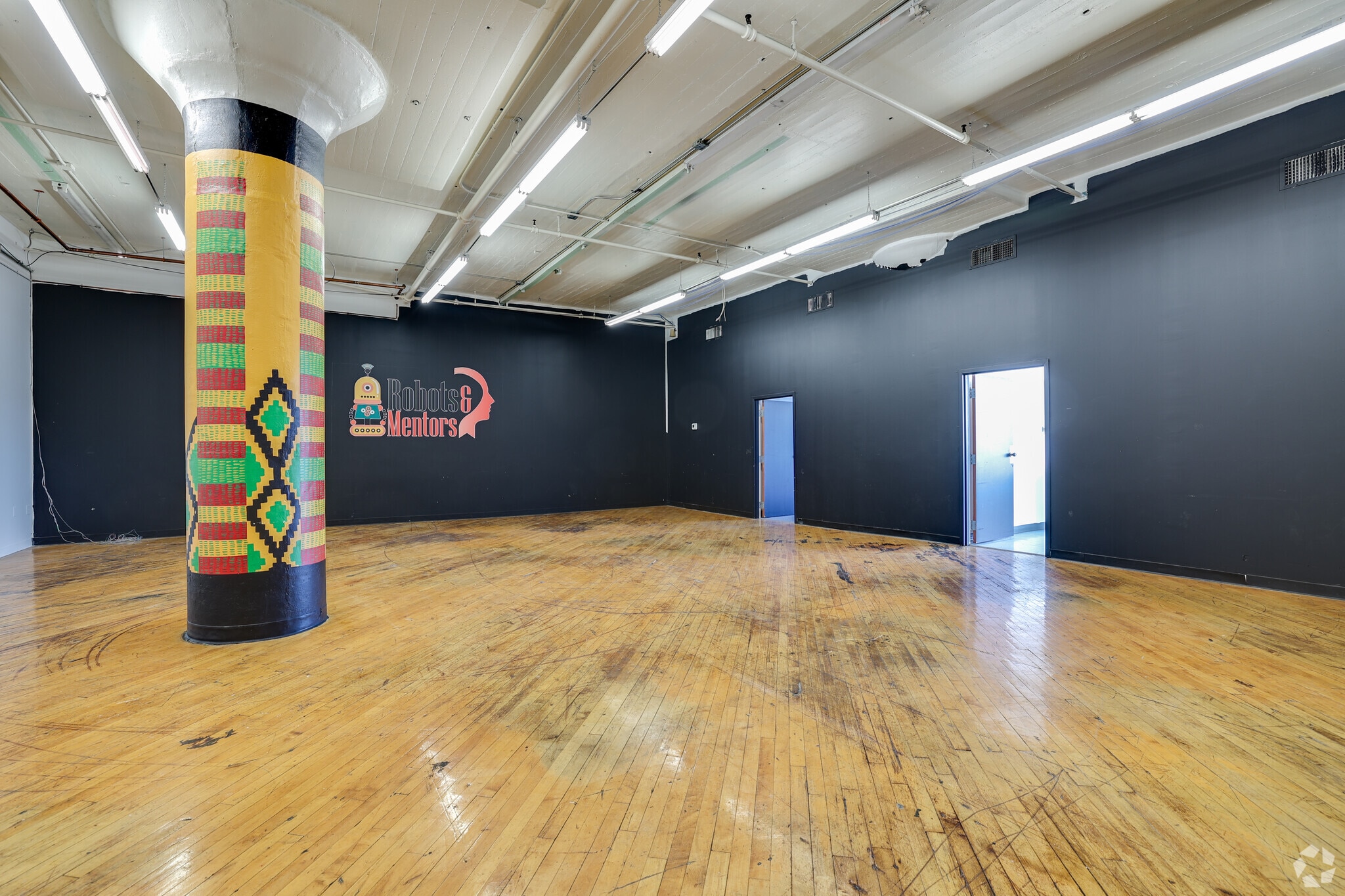 5070-5080 Parkside Ave, Philadelphia, PA to rent Interior Photo- Image 1 of 2