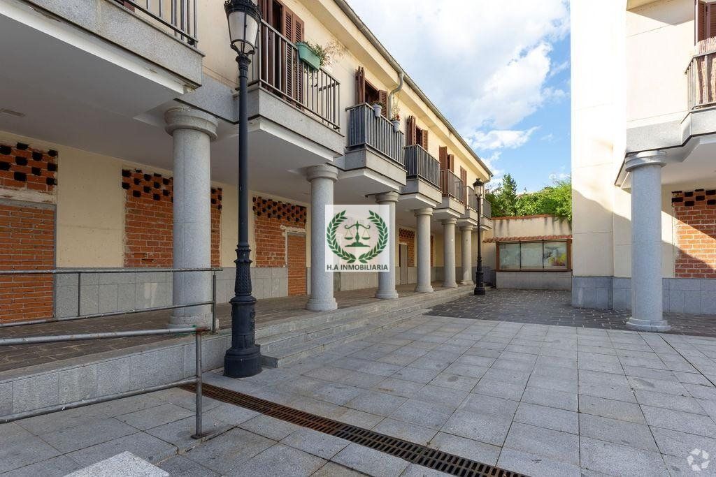 Venturada, MAD 28729 - Unit Puerta 1, Esc. NE -  - Interior Photo - Image 2 of 15