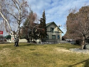 3104 W Kennewick Ave, Kennewick, WA to rent Interior Photo- Image 1 of 12