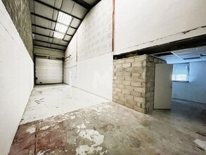 Light Industrial in Lisses to rent Interior Photo- Image 1 of 10