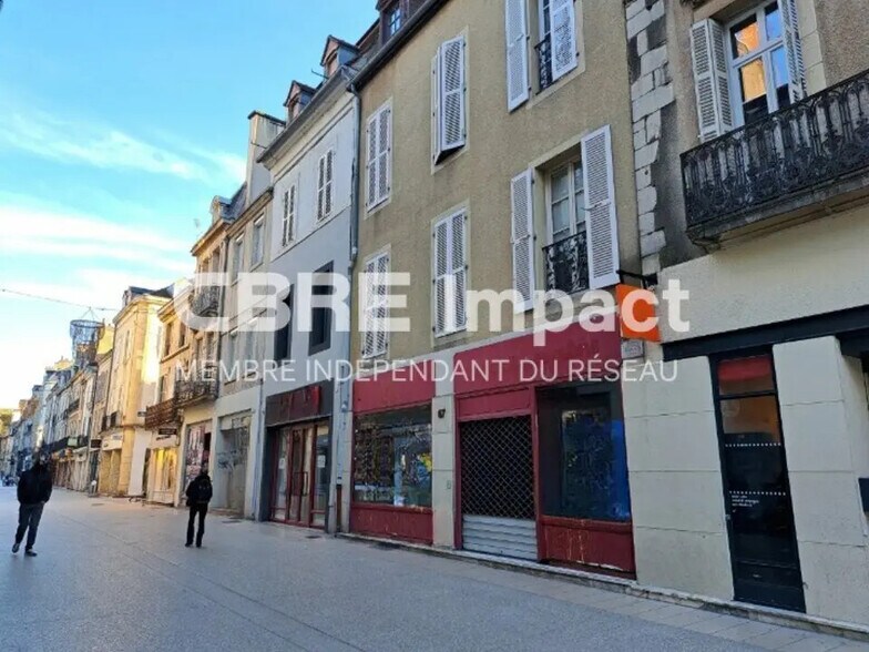 Retail in Dijon to rent - Building Photo - Image 3 of 6