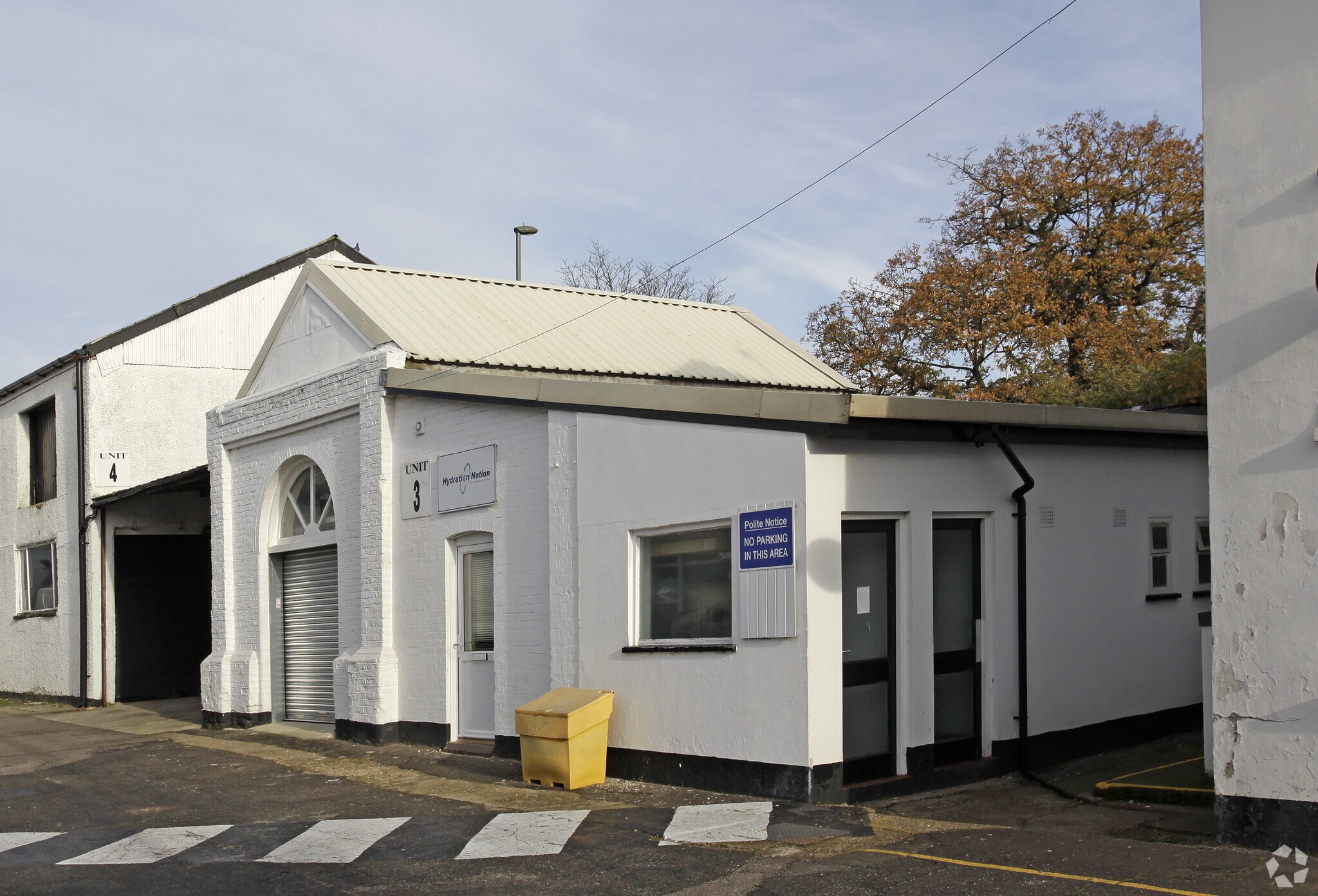 Balcombe Rd, Horley for sale Primary Photo- Image 1 of 1