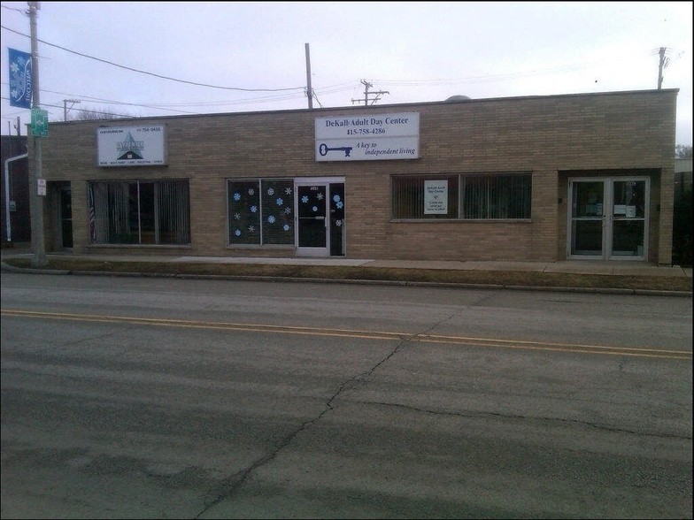 126 S 4th St, Dekalb, IL for rent - Building Photo - Image 1 of 10