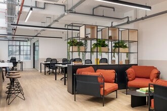 21-22 Great Sutton St, London to rent Interior Photo- Image 2 of 17