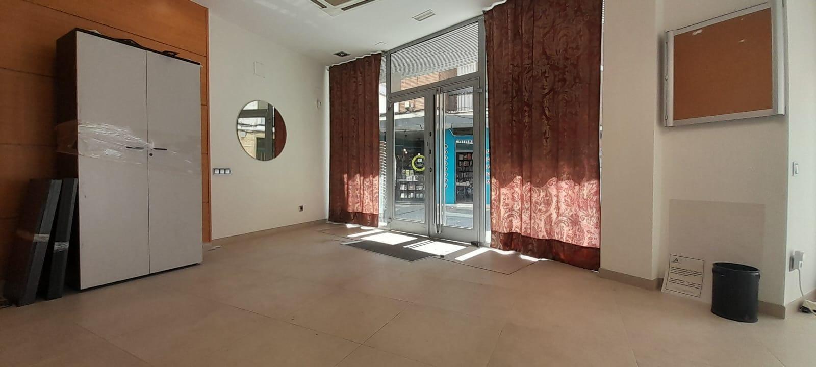 Retail in Córdoba, Córdoba to rent Interior Photo- Image 1 of 26