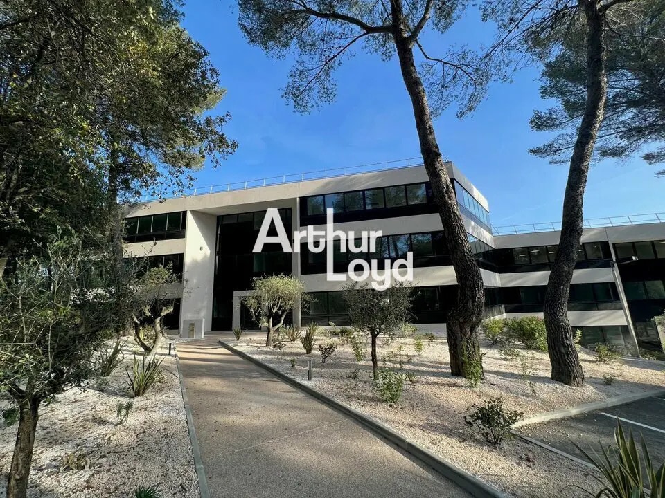 Office in Valbonne to rent Building Photo- Image 1 of 13