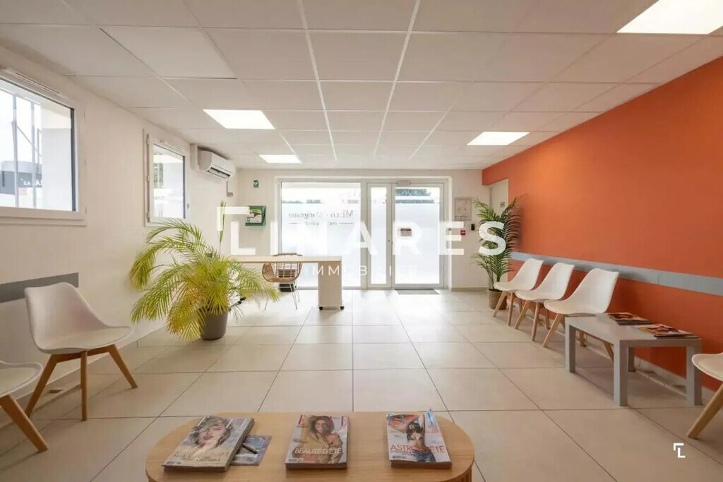 Location Bureaux 20 m² - Photo 1