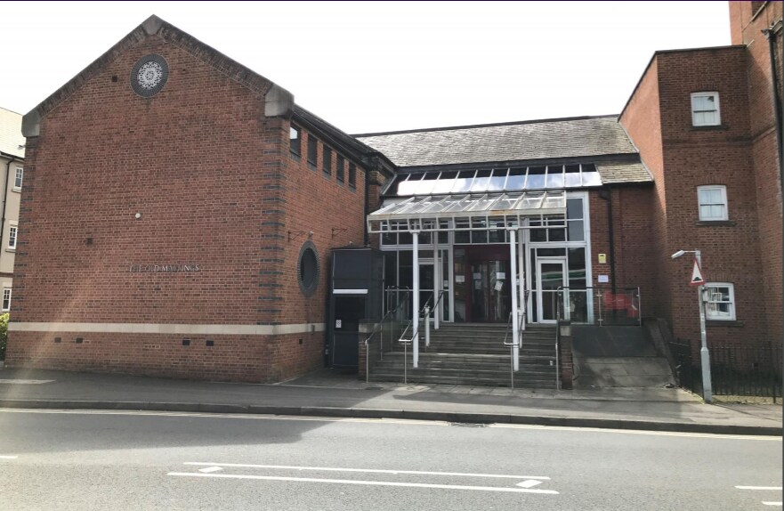 Vineyard, Abingdon for sale - Primary Photo - Image 1 of 1