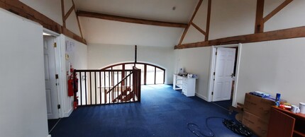 Wheeley Rd, Alvechurch for rent Interior Photo- Image 1 of 2