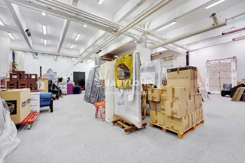 Light Industrial in Les Lilas for sale - Interior Photo - Image 3 of 4