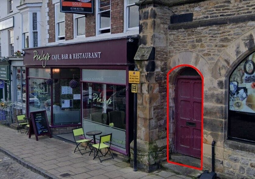 5-6 Trinity Church Sq, Richmond to rent - Building Photo - Image 2 of 2