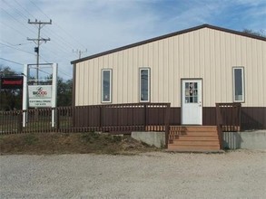 1107 N 9th St, Humboldt, KS for sale Primary Photo- Image 1 of 1