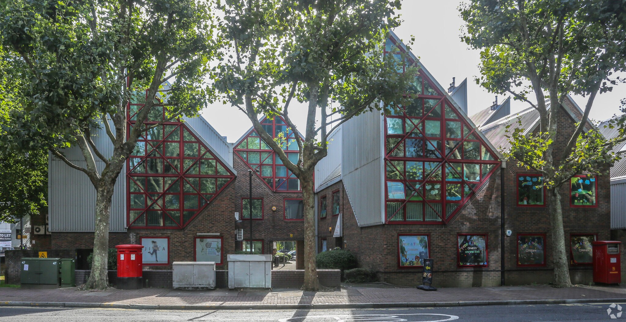 Limeharbour, London for sale Primary Photo- Image 1 of 1