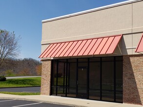 2120 Volunteer Pkwy, Bristol, TN for rent Building Photo- Image 1 of 11