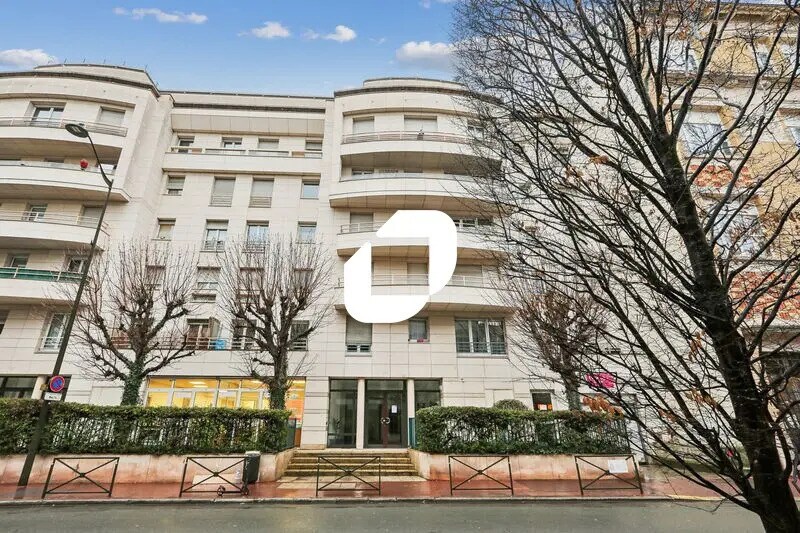 Office in Levallois-Perret for sale Building Photo- Image 1 of 15