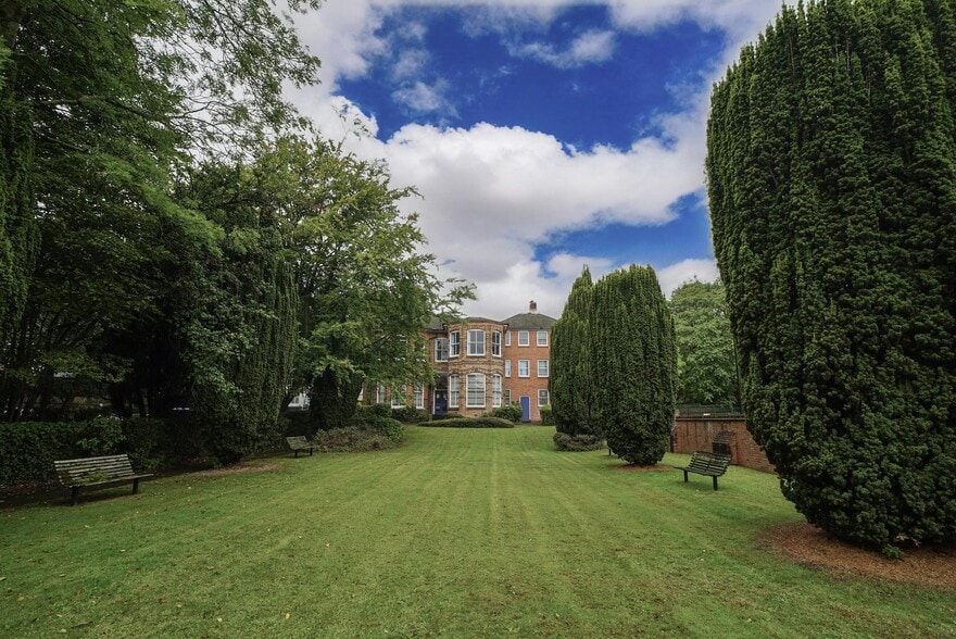 19 Calthorpe Rd, Birmingham to rent - Building Photo - Image 2 of 11