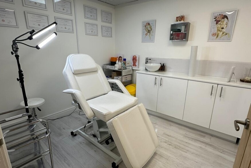 79 Broadstone Rd, Birmingham to rent - Interior Photo - Image 3 of 3