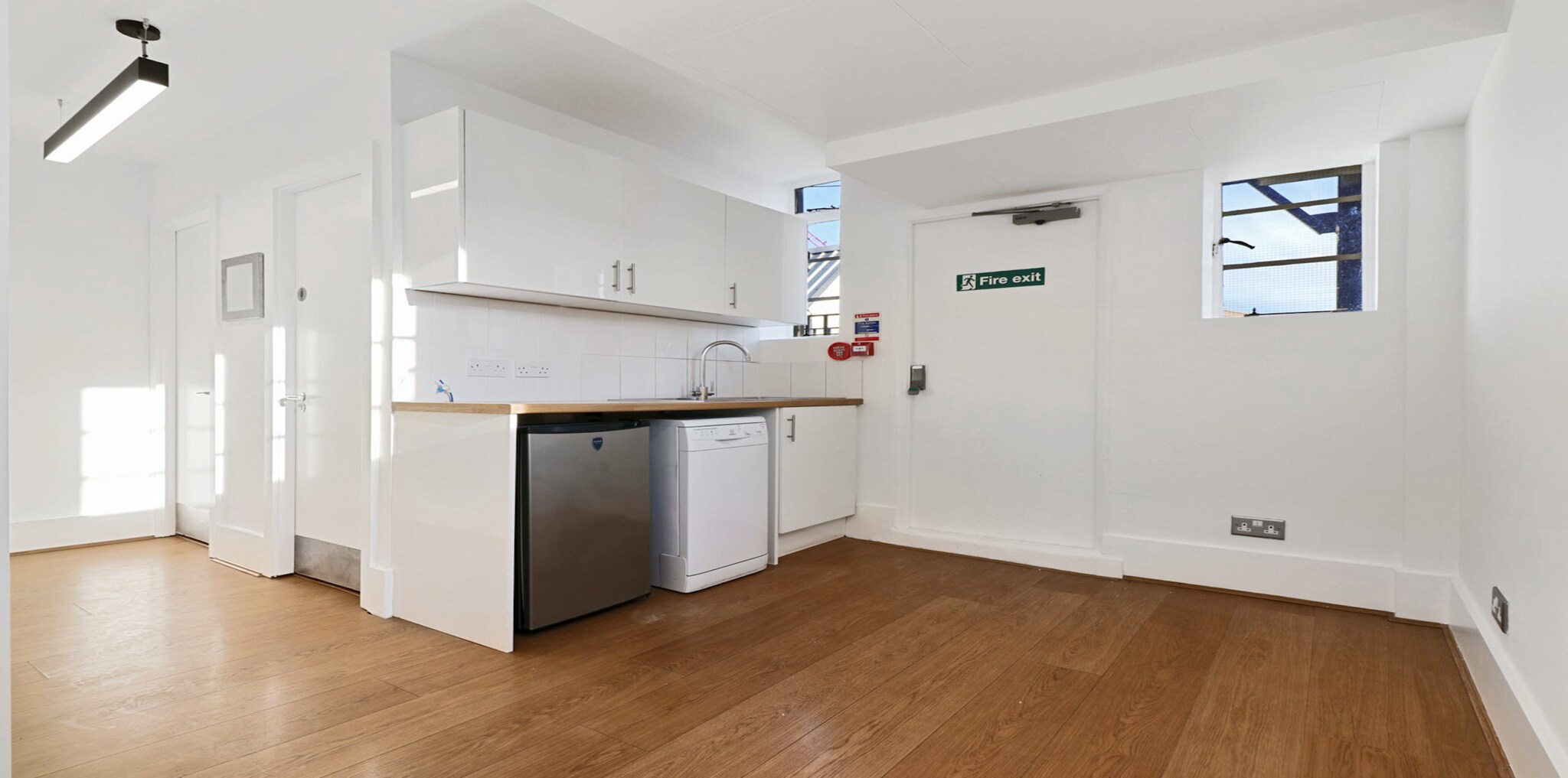 9 Argyll St, London for sale Interior Photo- Image 1 of 1