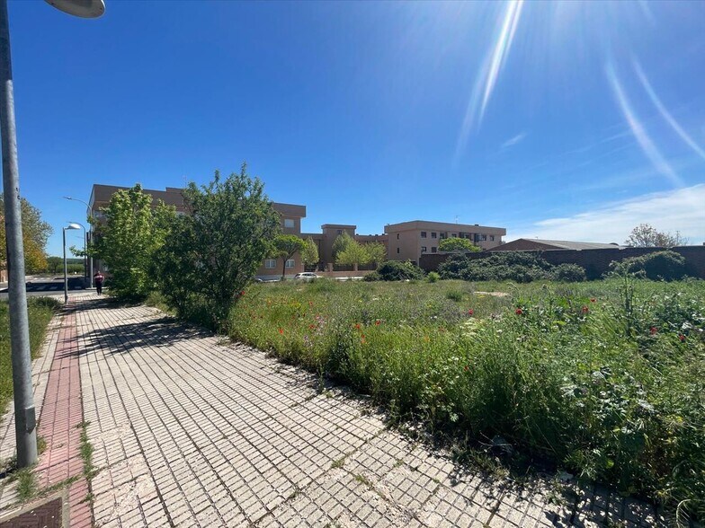 Calle Sierra de Guadarrama, Salamanca, Salamanca for sale - Primary Photo - Image 3 of 12