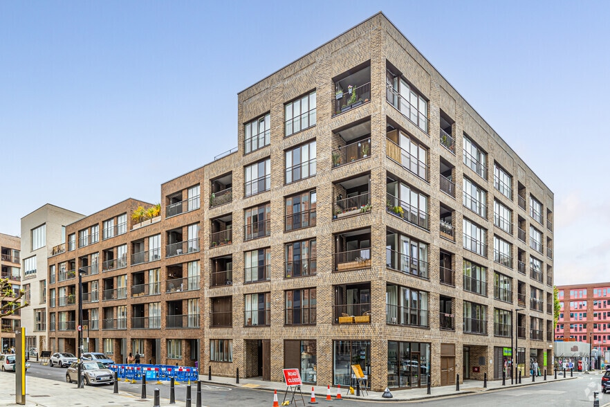 73 Monier Rd, London for sale - Primary Photo - Image 1 of 2