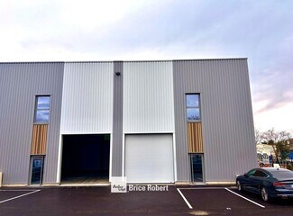 More details for 153 Route De Brignais, Saint-Genis-Laval - Light Industrial to Rent