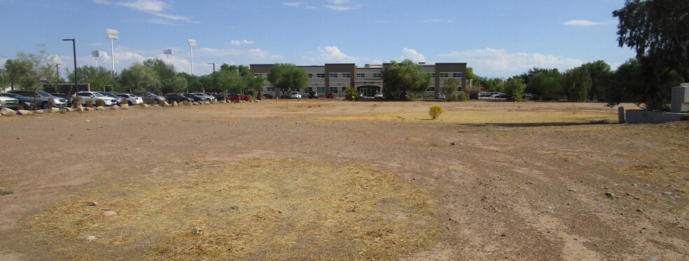 W Indian School Rd, Phoenix, AZ for sale - Primary Photo - Image 1 of 3