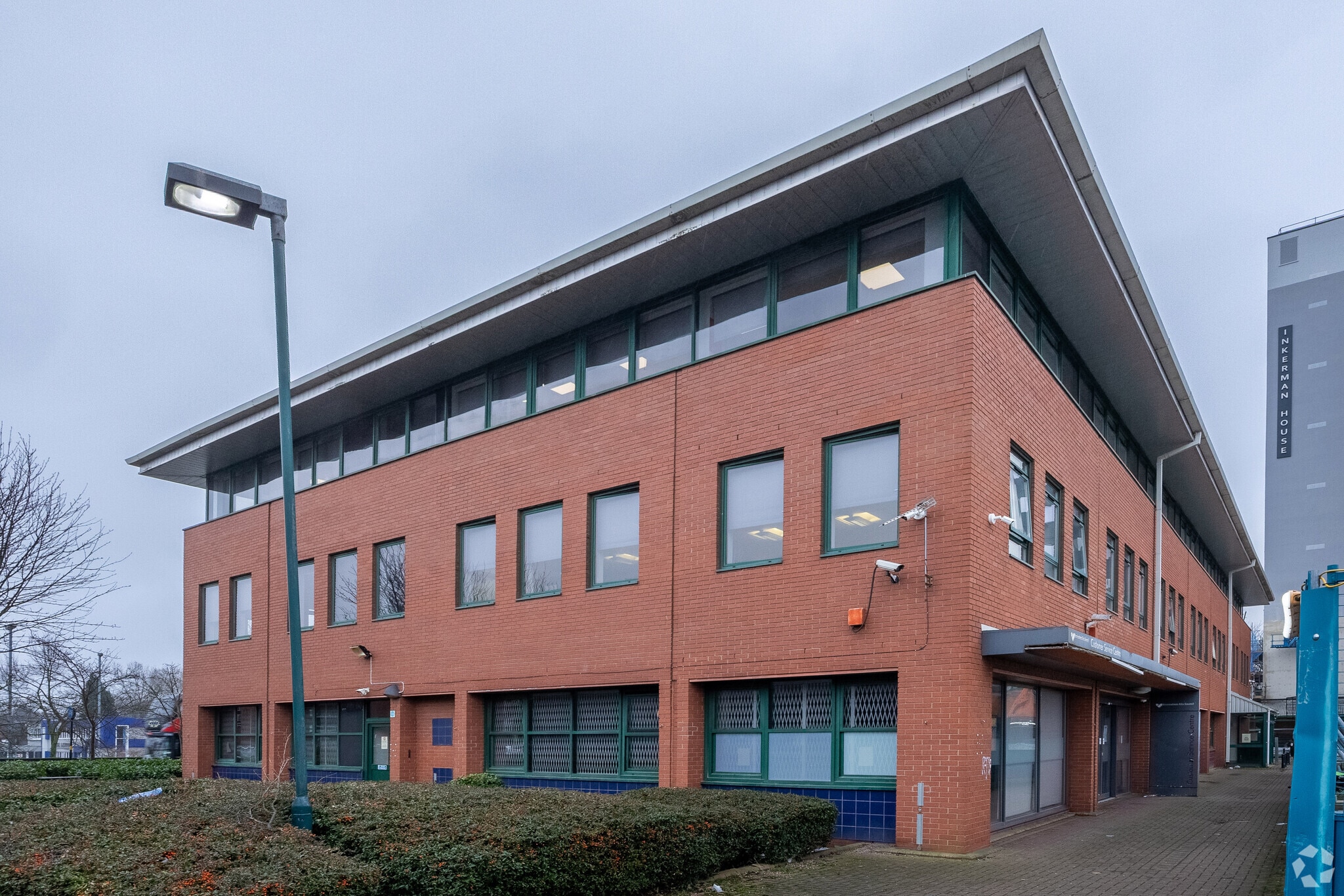Newtown Leisure Centre/ Aston House portfolio of 2 properties for sale on LoopNet.co.uk Primary Photo- Image 1 of 3