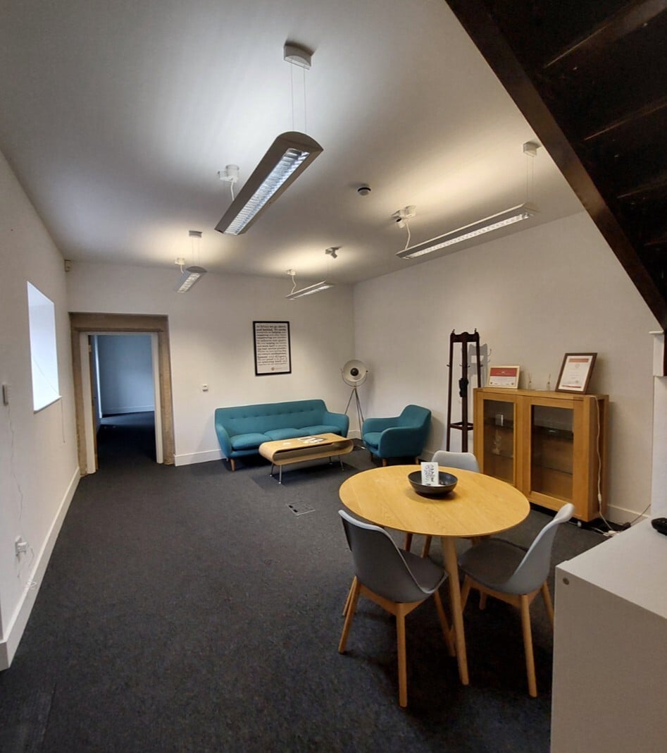 Main Rd, Hathersage to rent Interior Photo- Image 1 of 2