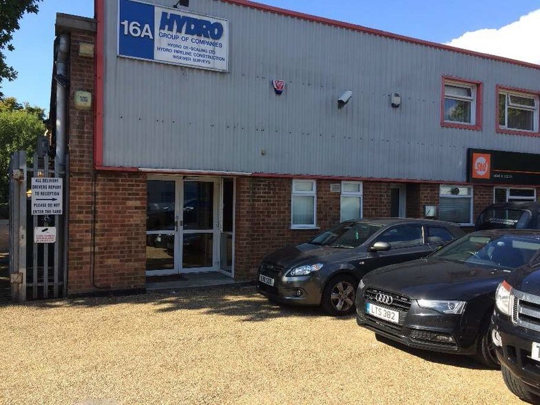 16A Revenge Rd, Chatham for sale - Primary Photo - Image 1 of 1