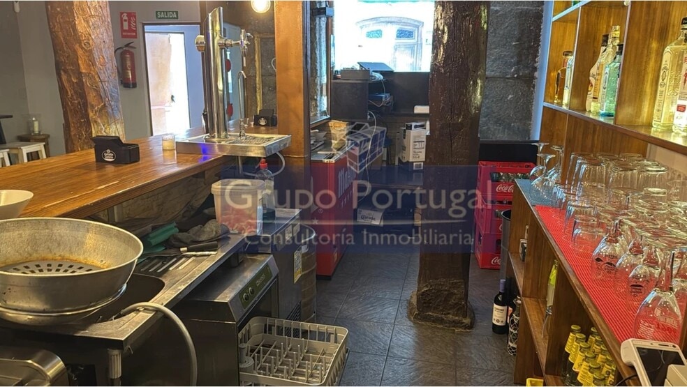 Retail in Madrid, Madrid to rent - Interior Photo - Image 3 of 6