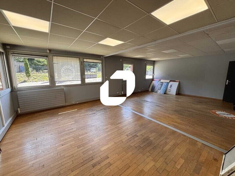 1 Allée Du Château, Lissieu for sale - Interior Photo - Image 3 of 23