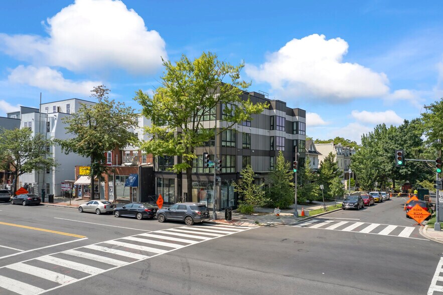 4422-4424 Georgia Ave NW, Washington, DC for sale - Building Photo - Image 1 of 23