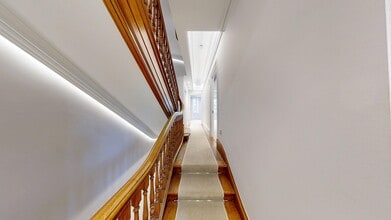 56 Grosvenor St, London to rent Matterport 3D Scan- Image 1 of 3